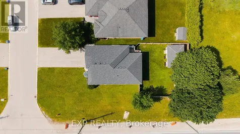 101 Tuffy Macdougall Court Minto ON N0G 1Z0