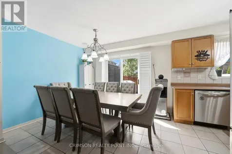 42 Dawson Crescent Milton (om Old Milton) ON L9T 5H9