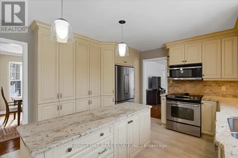1836 Quantz Crescent Innisfil ON L9S 1X2