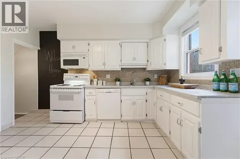 85 Barrie Street Cambridge ON N1S 3B1