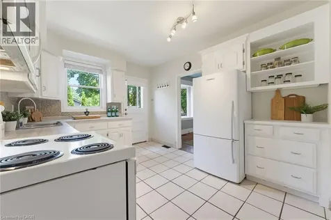 85 Barrie Street Cambridge ON N1S 3B1