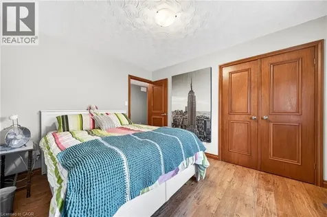 86 Chimney Hill Drive Cambridge ON N1T 1H3