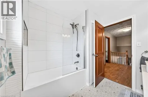 86 Chimney Hill Drive Cambridge ON N1T 1H3