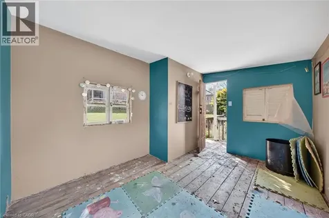 86 Chimney Hill Drive Cambridge ON N1T 1H3