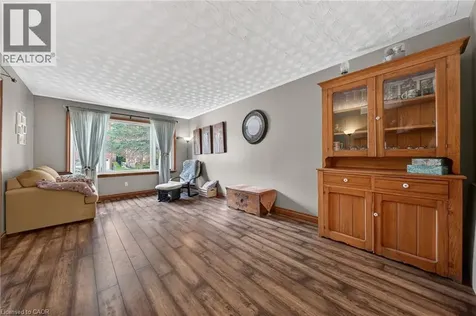 86 Chimney Hill Drive Cambridge ON N1T 1H3