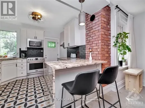 187 Ivy Crescent Ottawa ON K1M 1X9