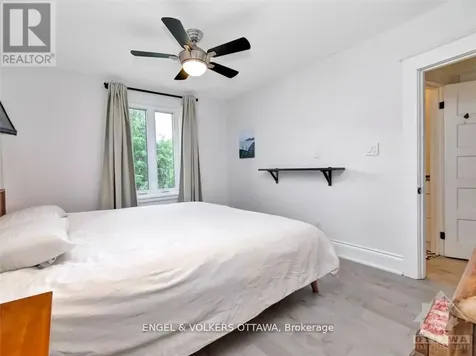187 Ivy Crescent Ottawa ON K1M 1X9