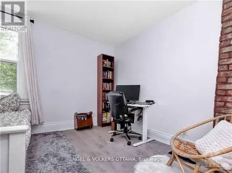 187 Ivy Crescent Ottawa ON K1M 1X9