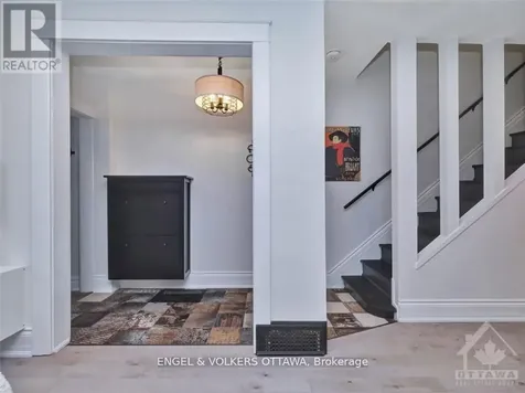 187 Ivy Crescent Ottawa ON K1M 1X9