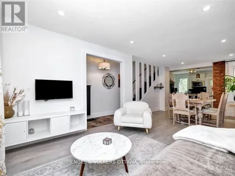 187 Ivy Crescent Ottawa ON K1M 1X9
