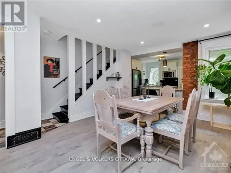 187 Ivy Crescent Ottawa ON K1M 1X9