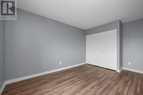 158C Mcarthur Avenue Ottawa ON K1L 8E7