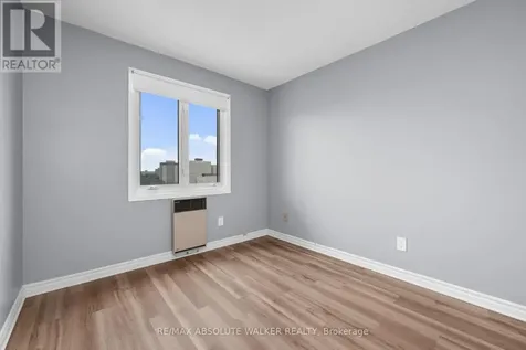 158C Mcarthur Avenue Ottawa ON K1L 8E7