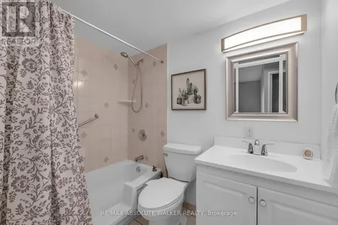 158C Mcarthur Avenue Ottawa ON K1L 8E7