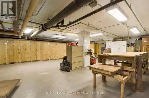 158C Mcarthur Avenue Ottawa ON K1L 8E7