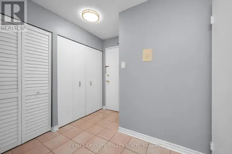 158C Mcarthur Avenue Ottawa ON K1L 8E7