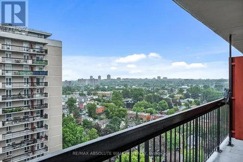 158C Mcarthur Avenue Ottawa ON K1L 8E7