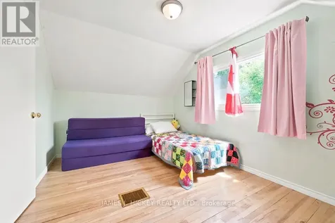 50 Rutherford Avenue Deep River ON K0J 1P0