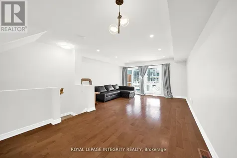 268 Paseo Pvt Private Ottawa ON K2G 4N7