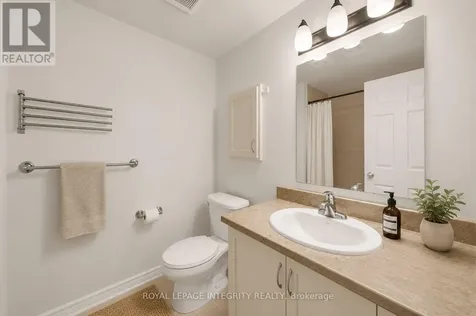 268 Paseo Pvt Private Ottawa ON K2G 4N7