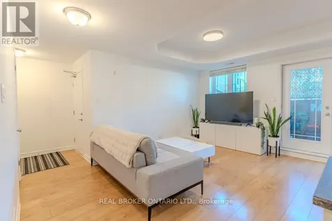 176 Paseo Private Ottawa ON K2G 4N7