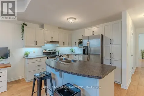 176 Paseo Private Ottawa ON K2G 4N7