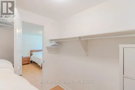 176 Paseo Private Ottawa ON K2G 4N7