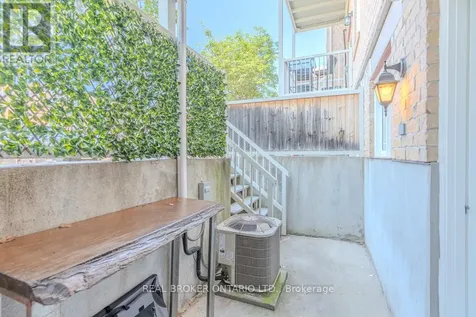 176 Paseo Private Ottawa ON K2G 4N7