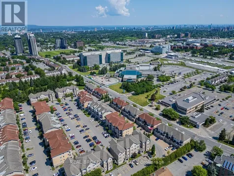 176 Paseo Private Ottawa ON K2G 4N7