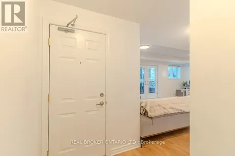 176 Paseo Private Ottawa ON K2G 4N7