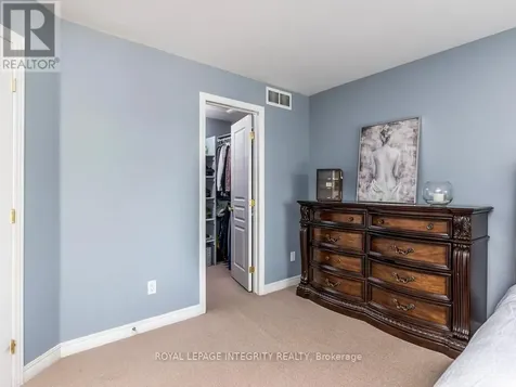 64 Stedman Street Ottawa ON K1T 4G7