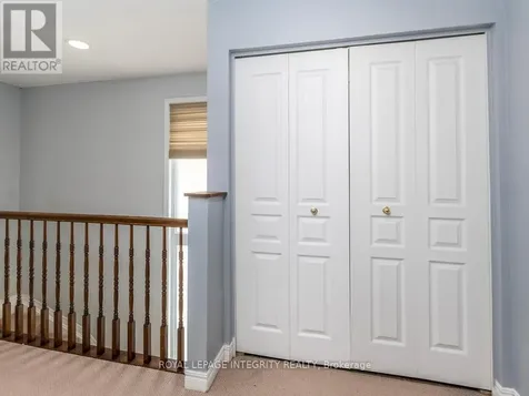 64 Stedman Street Ottawa ON K1T 4G7
