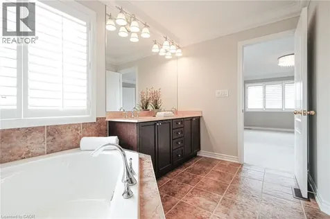4631 Erwin Road Burlington ON L7M 0L6