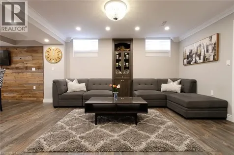 4631 Erwin Road Burlington ON L7M 0L6