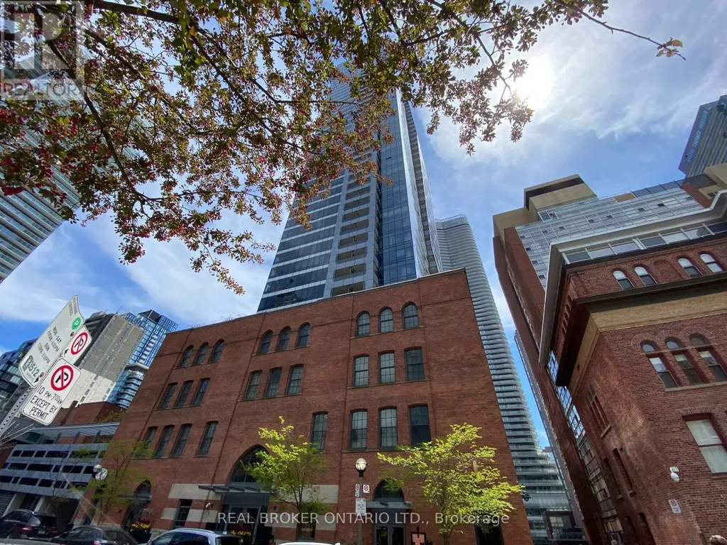 5 St. Joseph Street Toronto (bay Street Corridor) ON M4Y 0B6