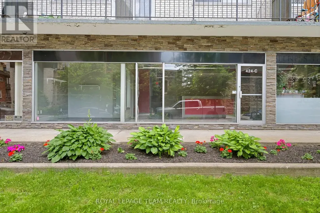 424 Queen Street Ottawa ON K1R 5A8