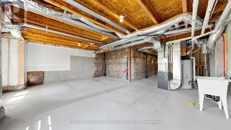 1031 Cameo Street Pickering ON L1X 0G3