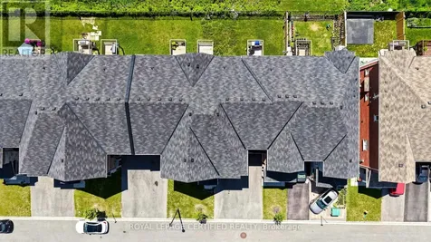 1031 Cameo Street Pickering ON L1X 0G3