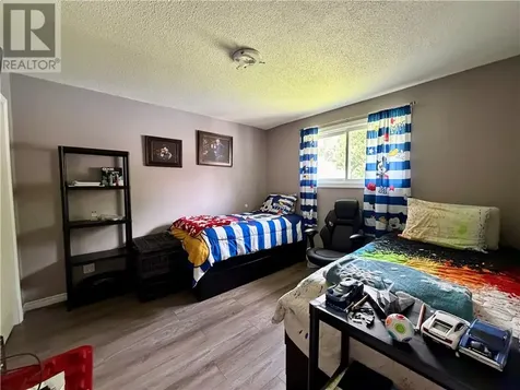 158 Lapointe Street Hanmer ON P3P 1K7