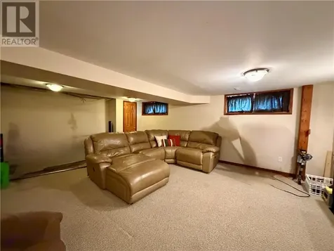 158 Lapointe Street Hanmer ON P3P 1K7
