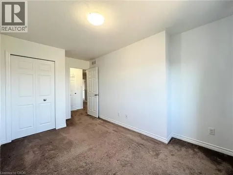 46 Renfrew Street Kitchener ON N2R 0G5