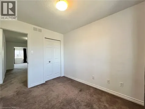 46 Renfrew Street Kitchener ON N2R 0G5