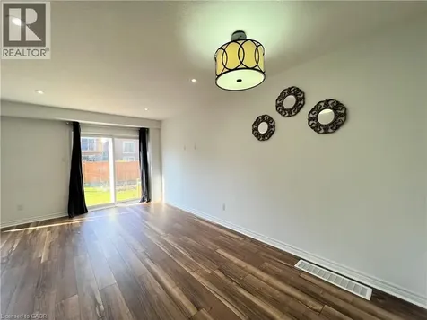 46 Renfrew Street Kitchener ON N2R 0G5