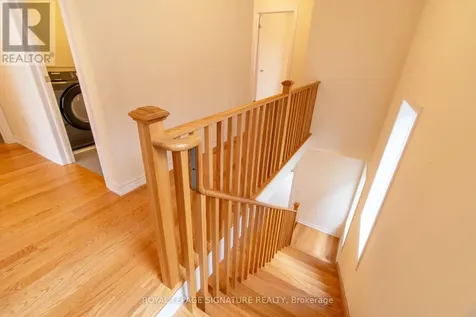 22 Prudhoe Terrace Barrie ON L9S 2Z8
