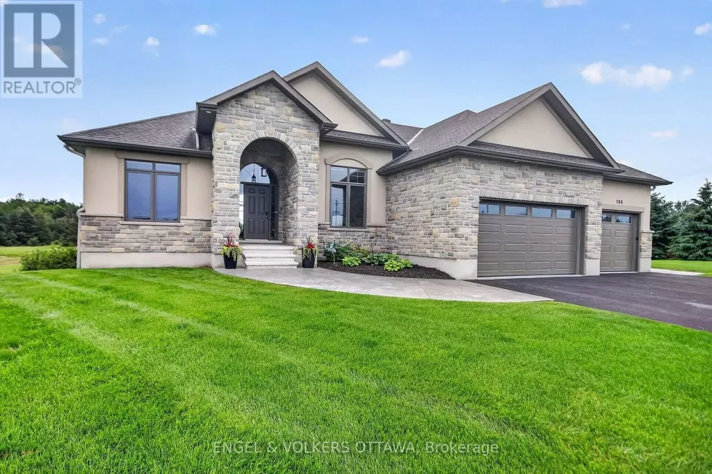 100 Lake Trail Road Ottawa ON K4P 2G2