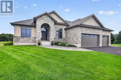 100 Lake Trail Road Ottawa ON K4P 2G2