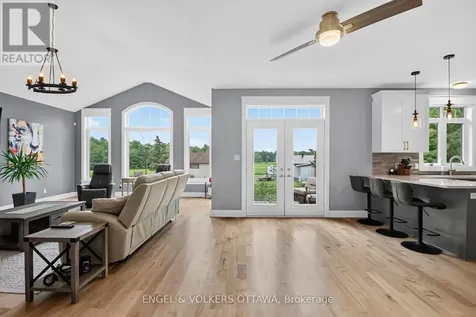 100 Lake Trail Road Ottawa ON K4P 2G2