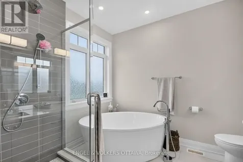 100 Lake Trail Road Ottawa ON K4P 2G2