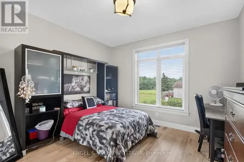 100 Lake Trail Road Ottawa ON K4P 2G2