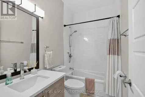 100 Lake Trail Road Ottawa ON K4P 2G2